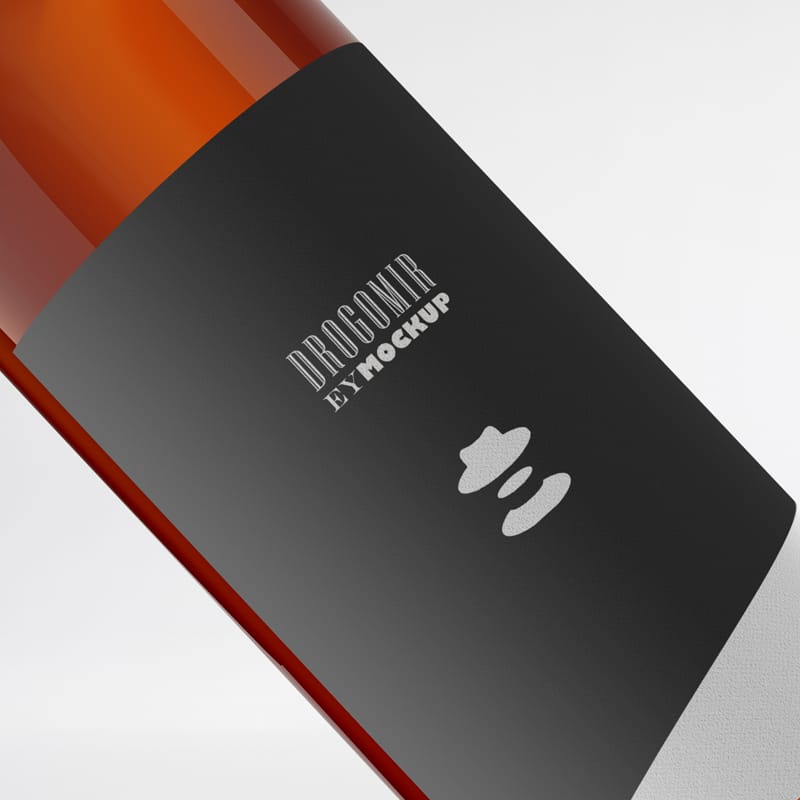 Zoom Wine Label Mockup PSD