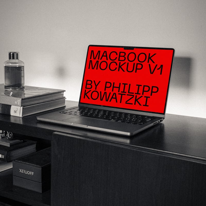 Macbook Pro Mockup 4K PSD