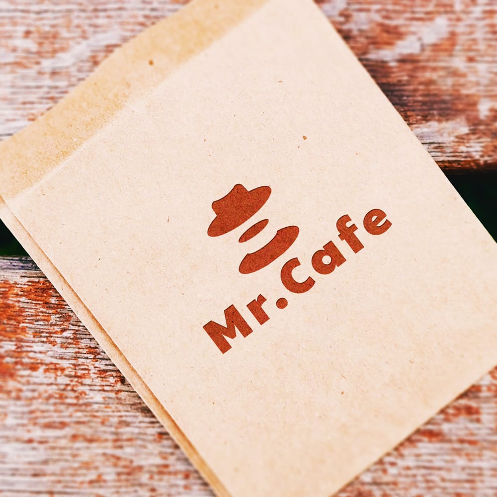 Free Small Brown Paper Bag Mockup PSD