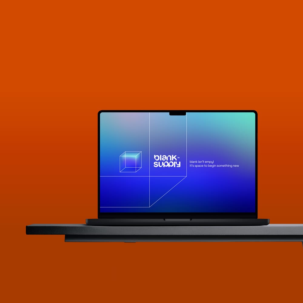 Free Photorealistic Macbook Mockup PSD