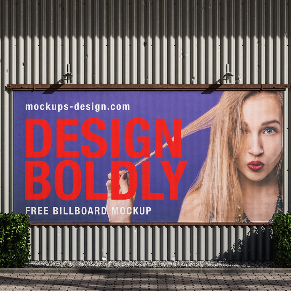 Free Photorealistic Outdoor Banner Mockup PSD