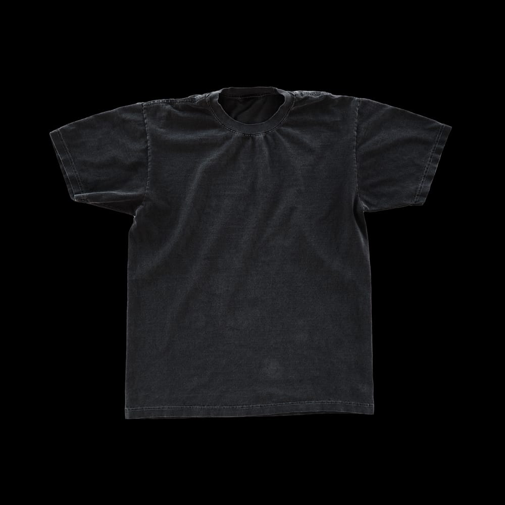 Free Vintage Tee Mockup PSD 