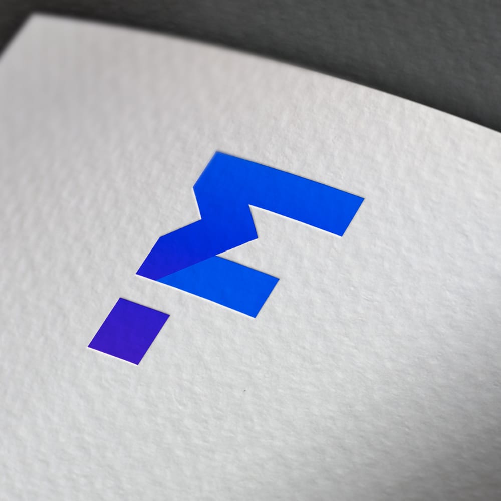 Free Round Paper Logo Mockup PSD