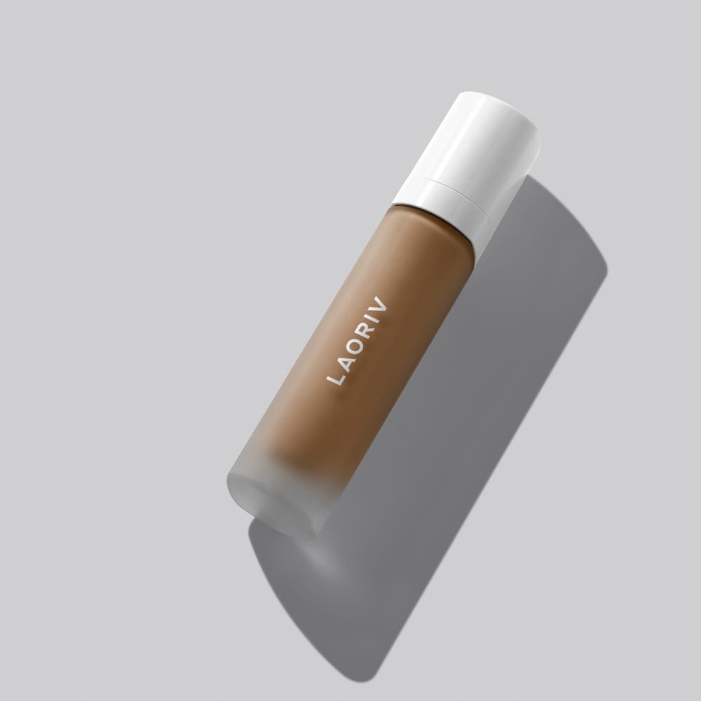 Free Elegant Concealer Bottle Mockup PSD