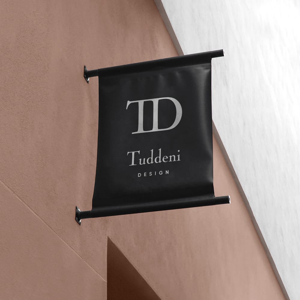 Free Minimalist Flag Sign Mockup PSD