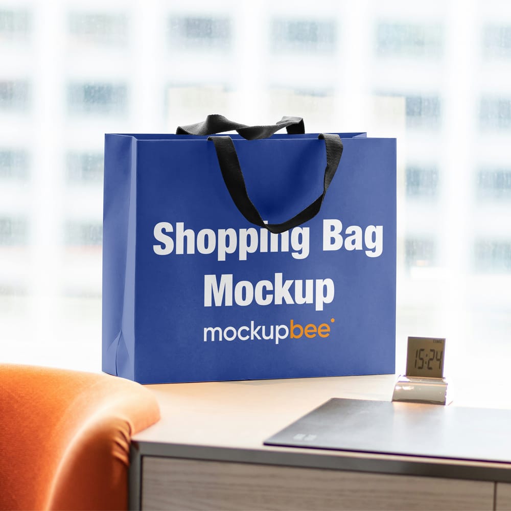 Free Shopping Bag on Table Mockup PSD