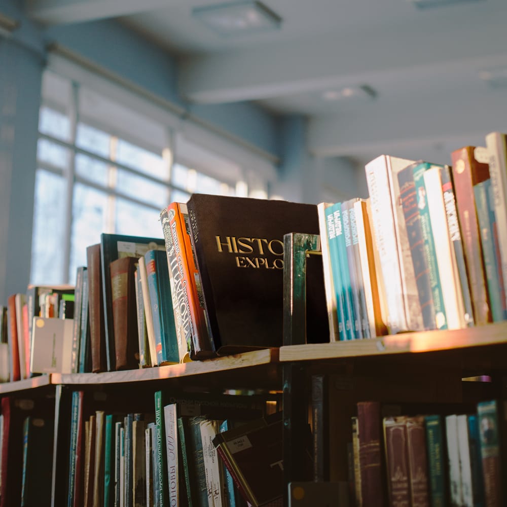 Free Book on Bookshelf Mockup PSD