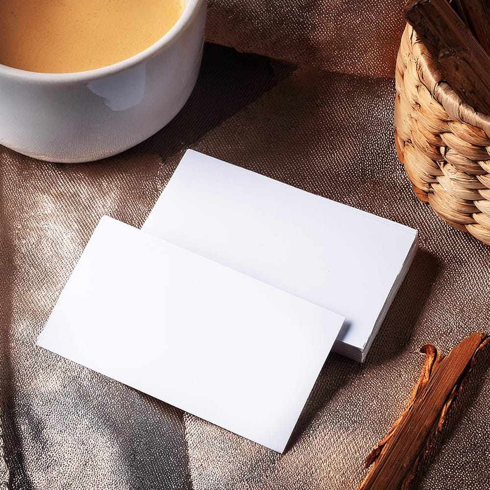 Free Close-up Business Card Mockup PSD