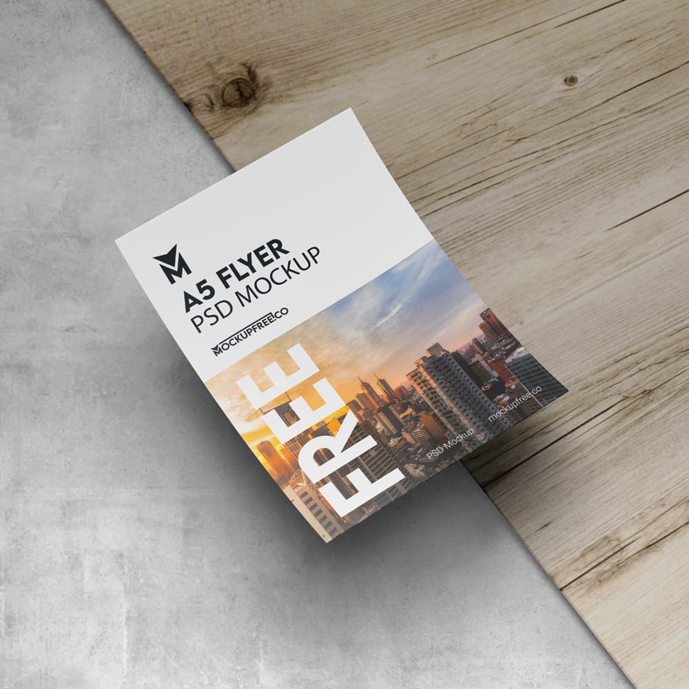 Free Realistic A5 Flyer Mockup PSD