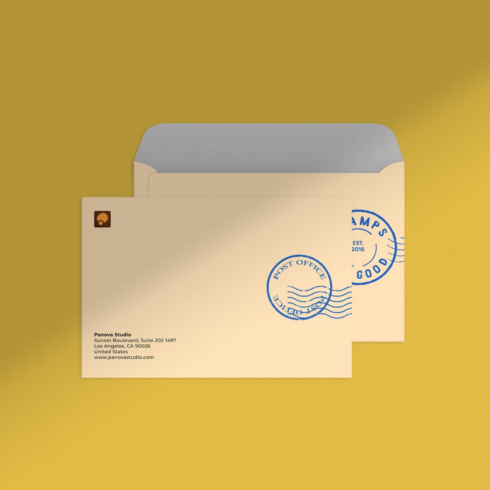 Free Photorealistic Envelope Mockup PSD