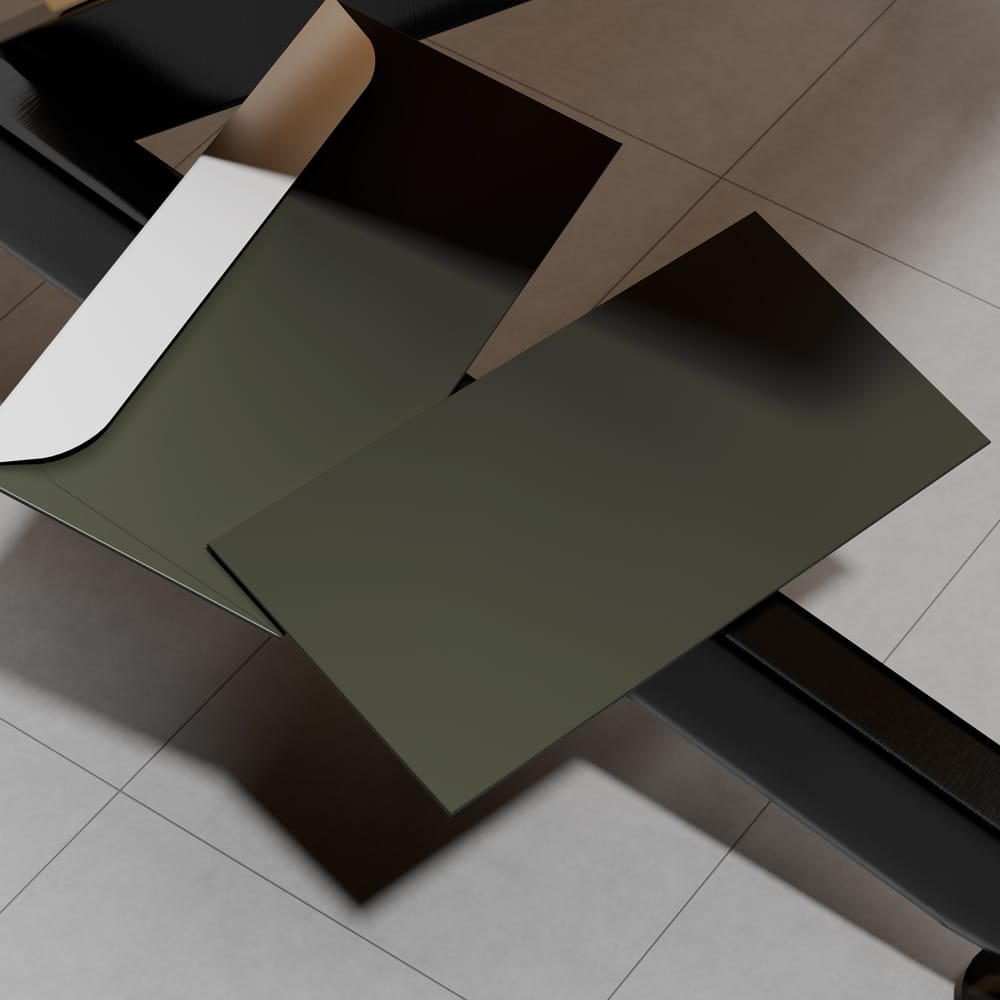 Free Open Envelope Mockup with Card PSD