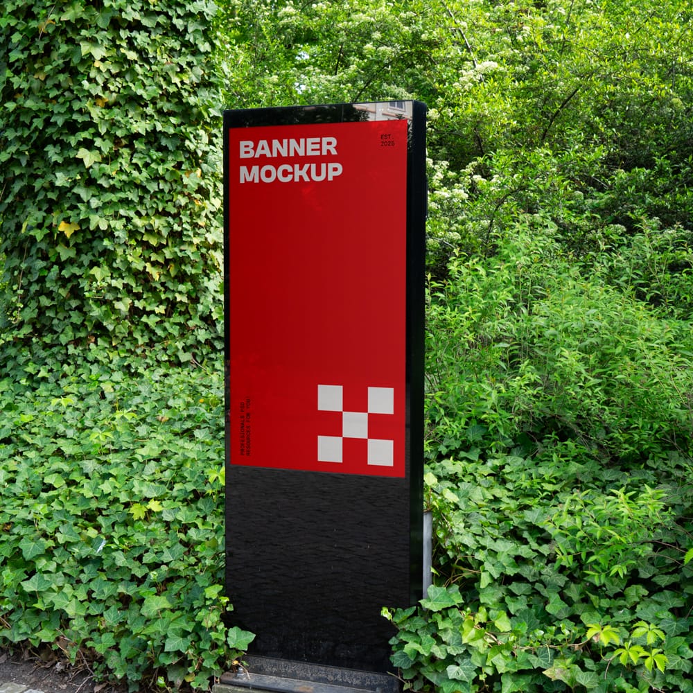 Free Outdoor Digital Mockup PSD