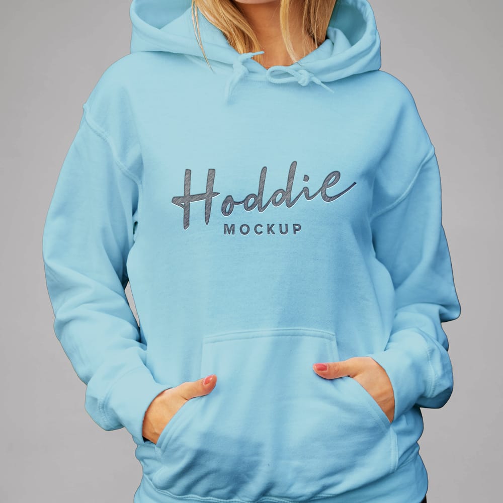 Free Woman Hoodie Mockup PSD