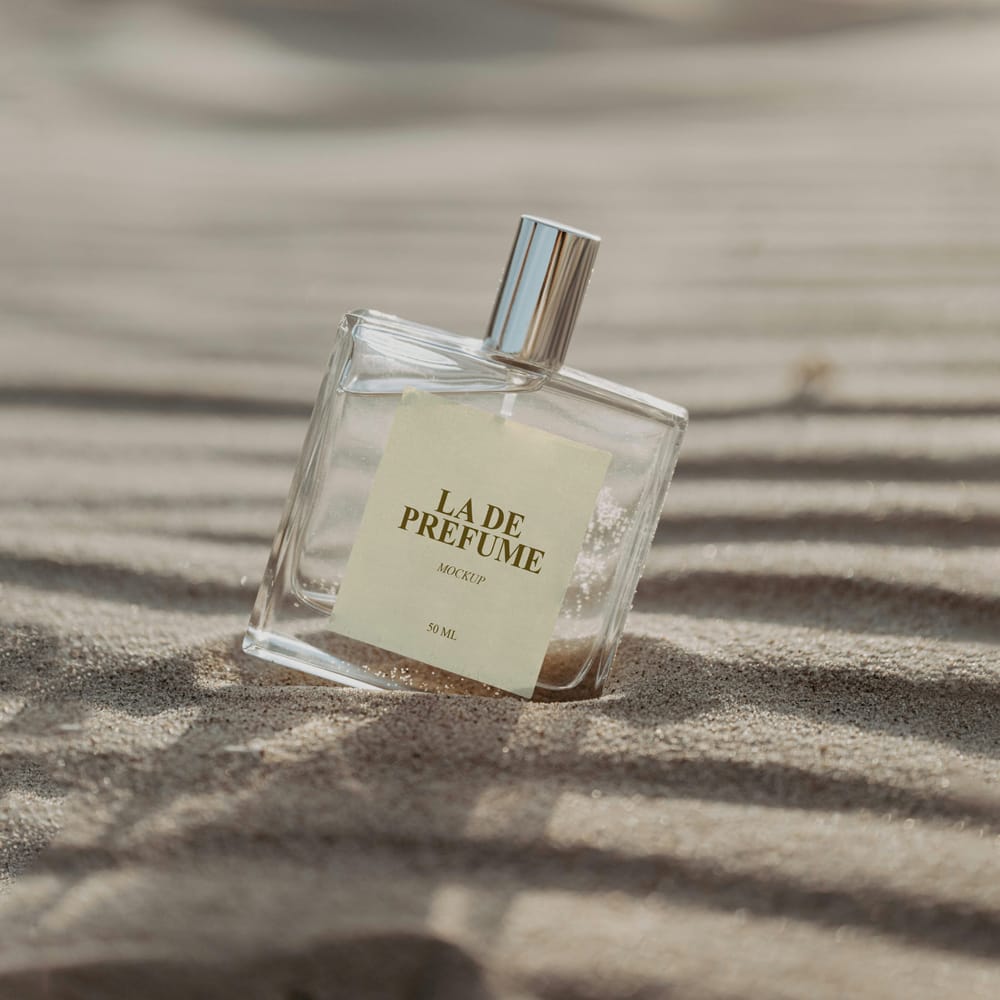 Free Luxury Glass Perfume Bottle Mockup PSD