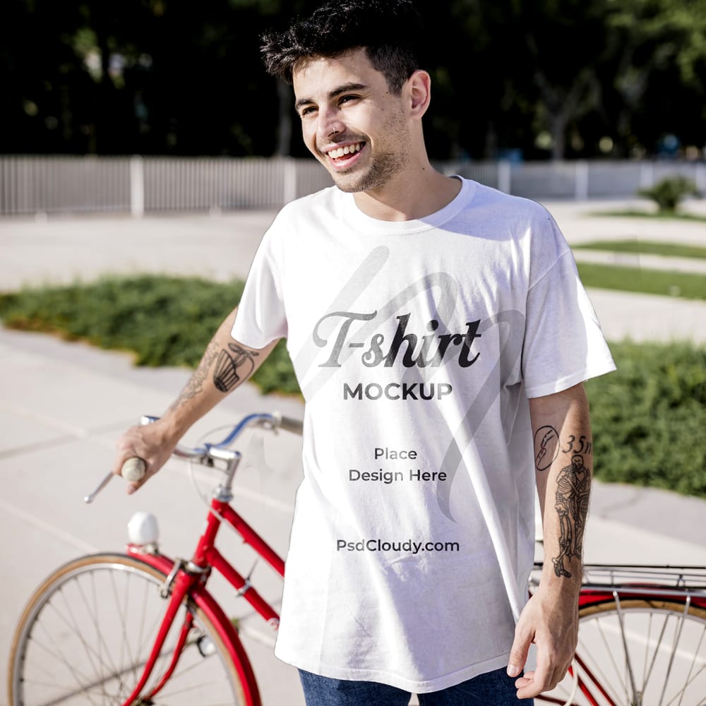 Free Young Man Wearing T-shirt Mockup Template PSD