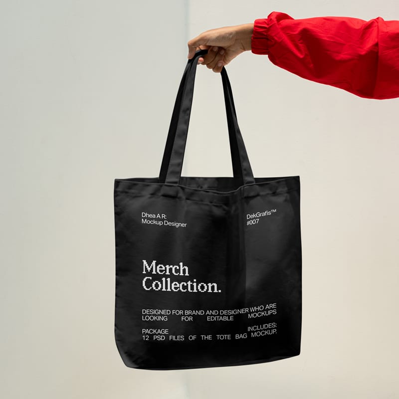 Hand Holding Canvas Tote Bag Mockup PSD