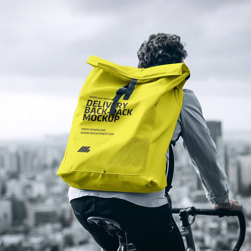 Free Food Delivery Bag Mockup PSD