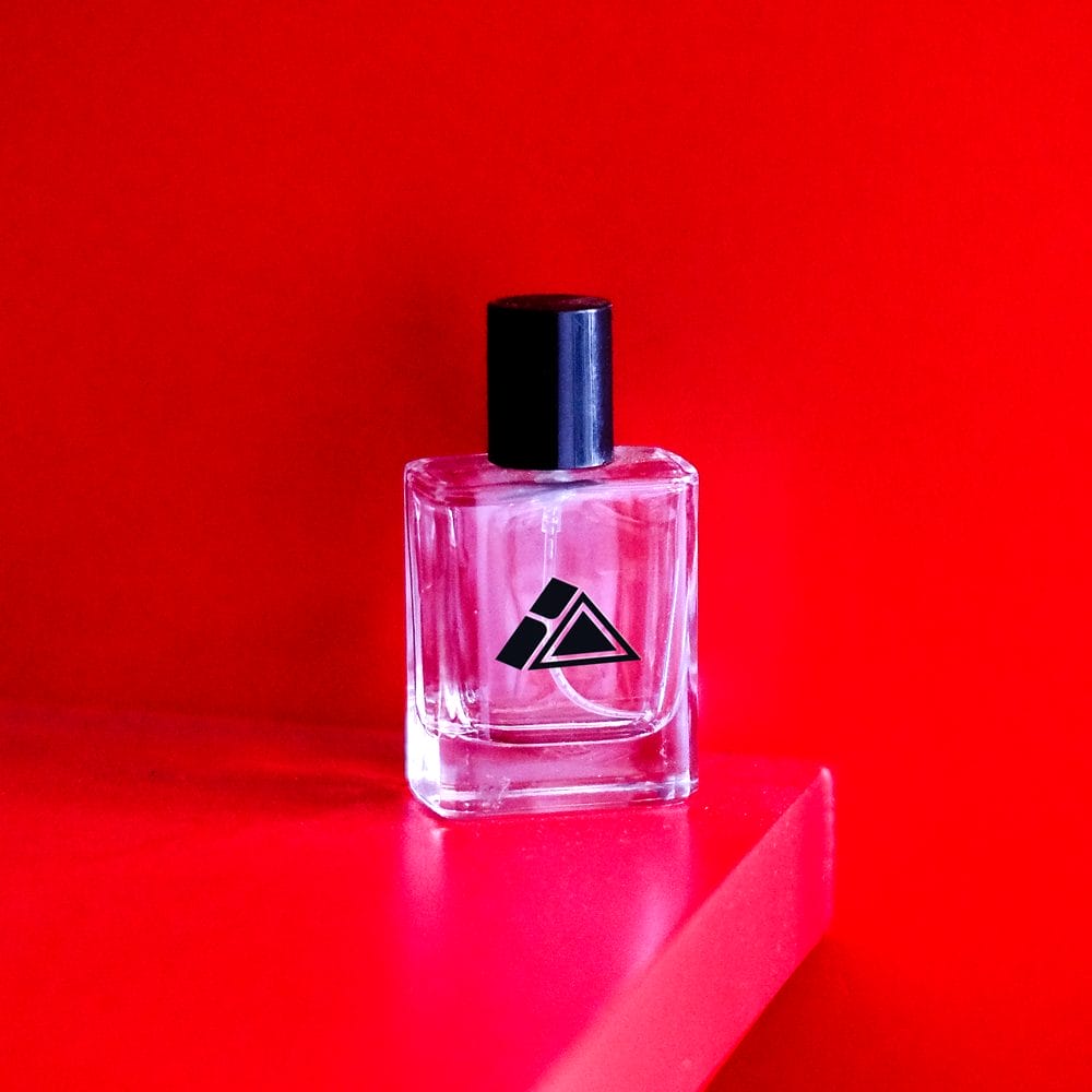 Free Square Glass Fragrance Bottle Mockup PSD