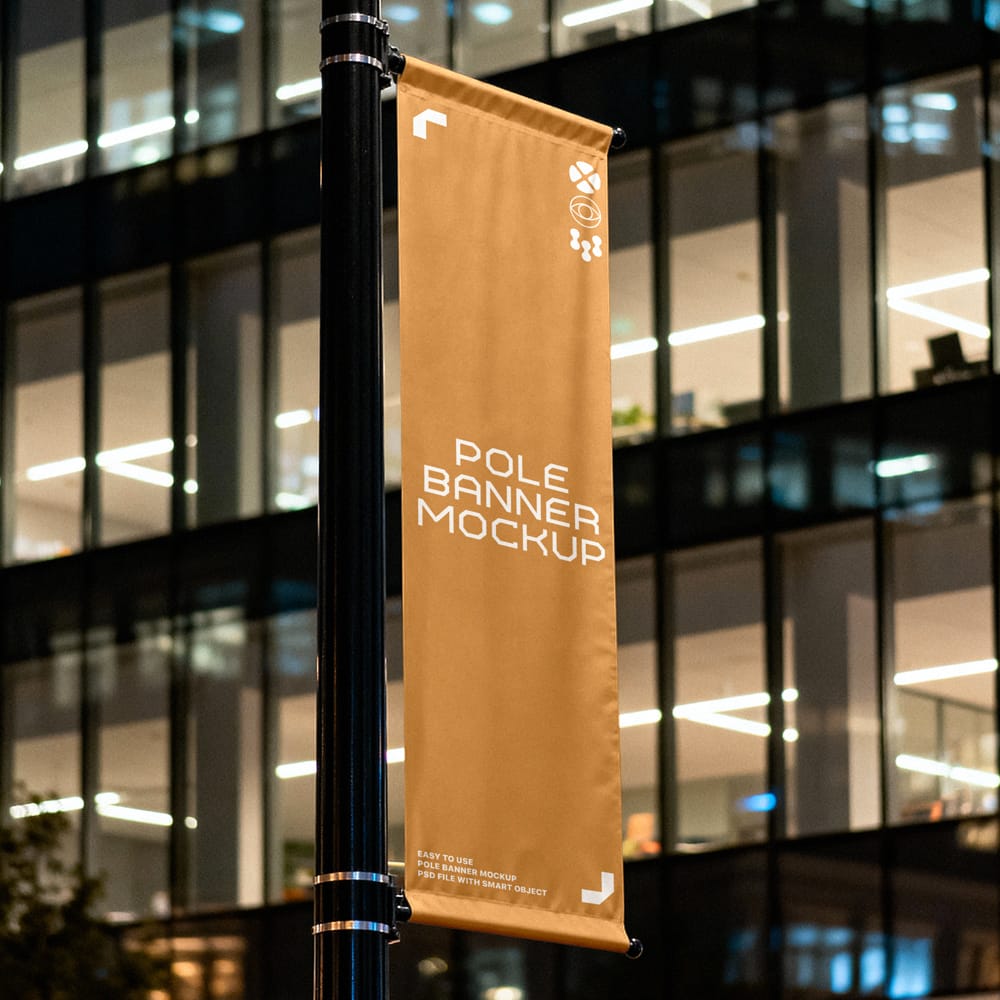 Free Street Pole Banner Mockup PSD