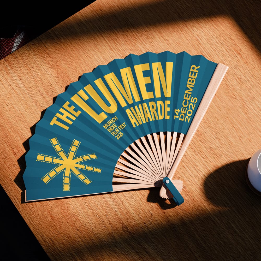Free Hand Fan Mockup PSD