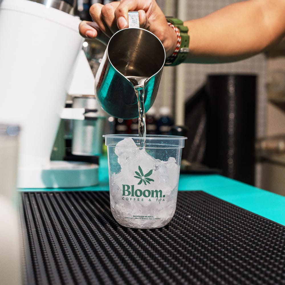 Free Plastic Cup Mockup PSD